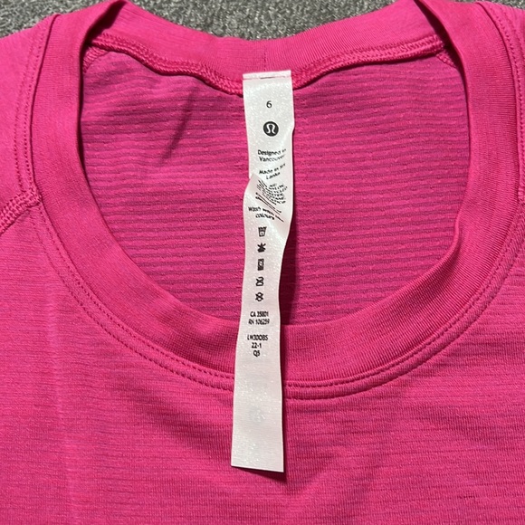 NWT Lululemon Swiftly Tech LS * Race - Picture 3 of 6